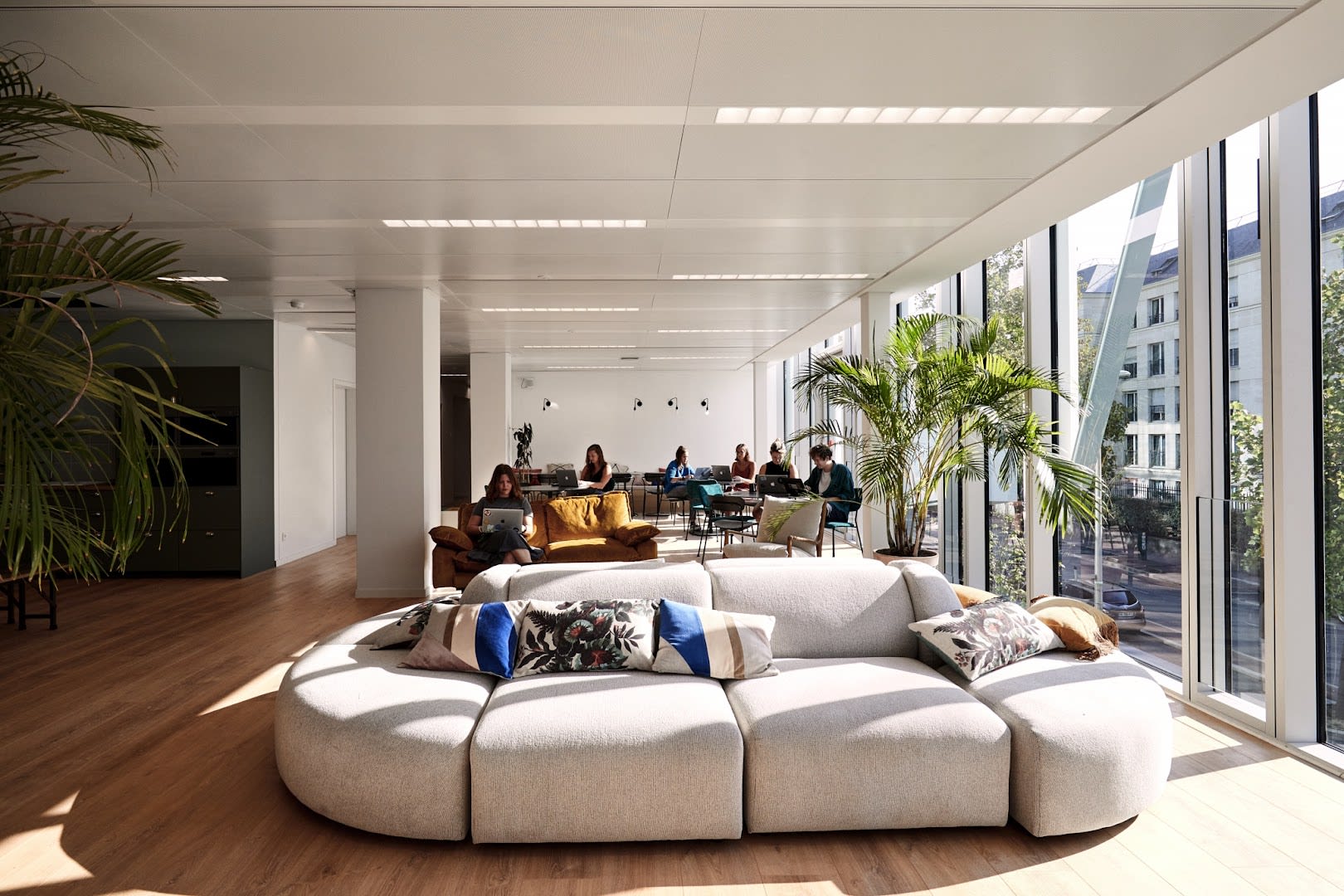 Sala de reuniones en el coworking de Issy-les-Moulineaux, Paris