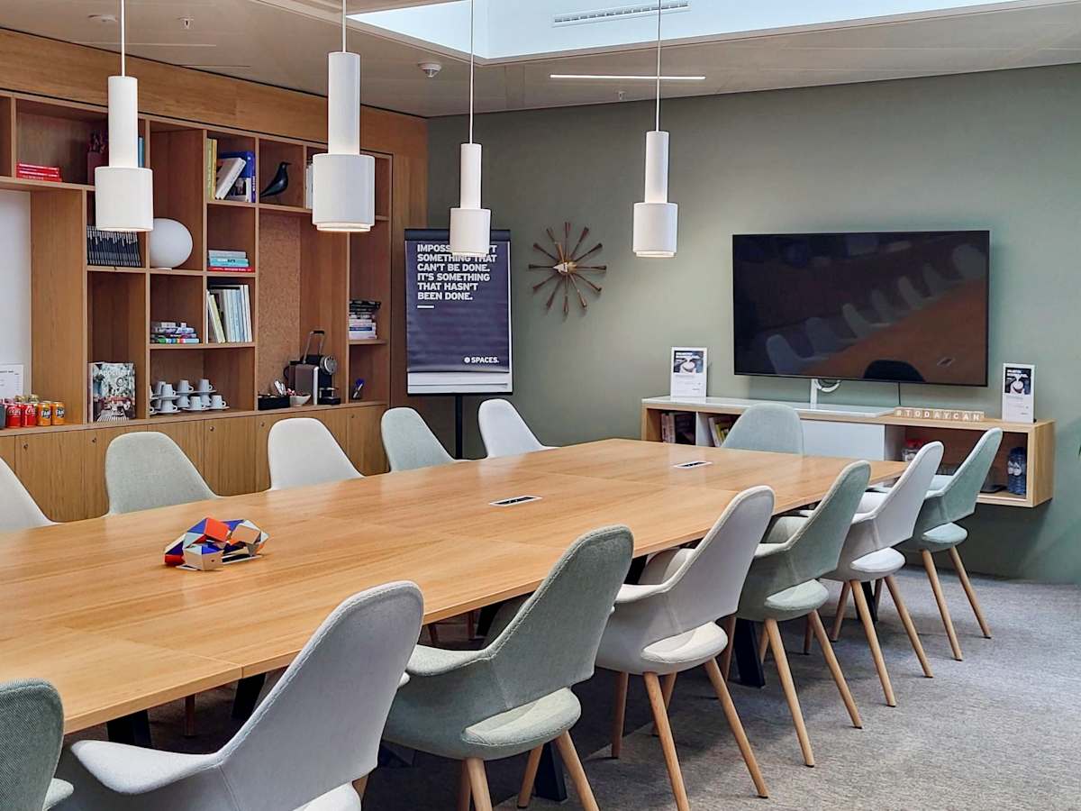 Serviced office with meeting room, Place de la Gare