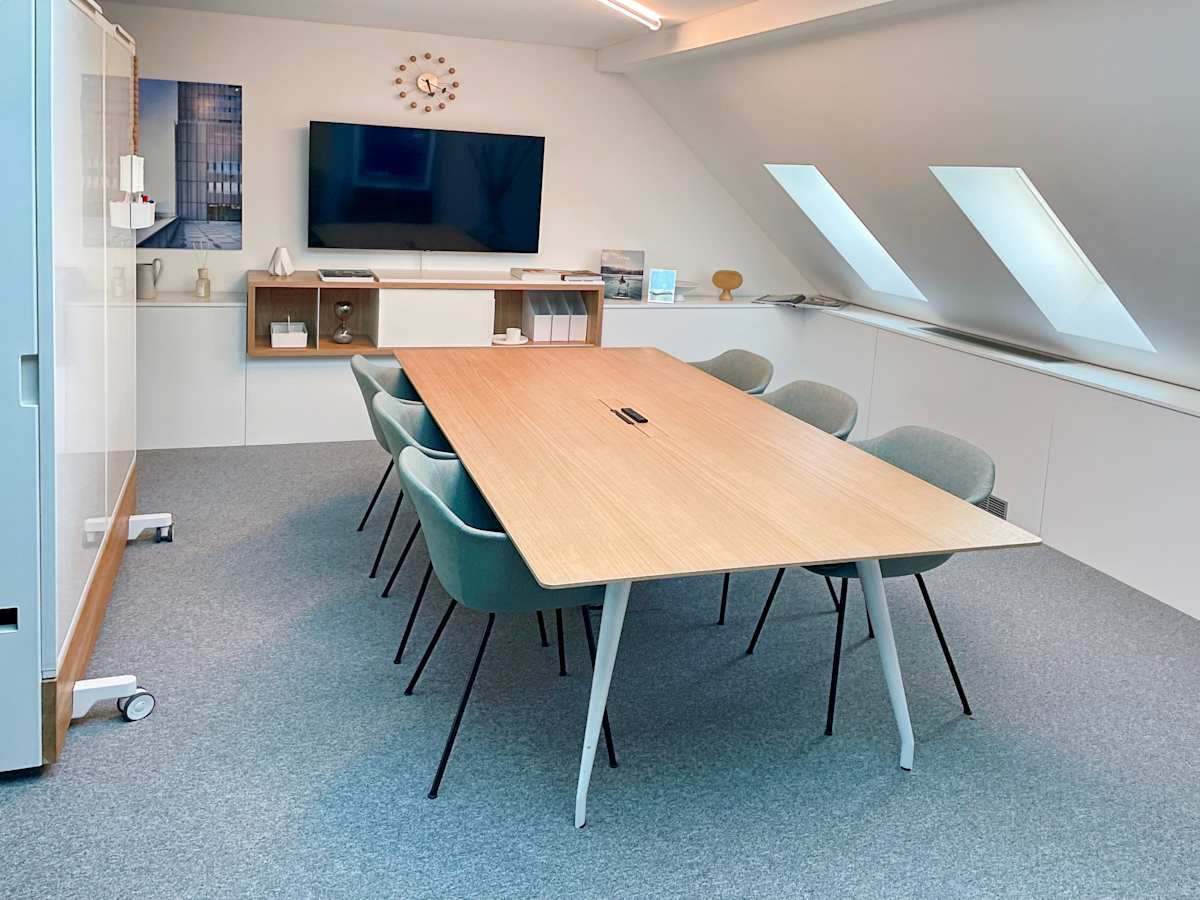 Serviced office con sala de reuniones, Altstadt, Bahnhofplatz