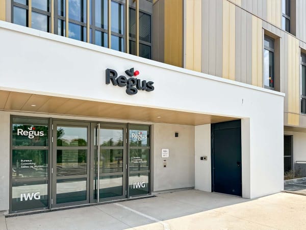 Edificio de oficinas en Les Milles, Aix-en-Provence