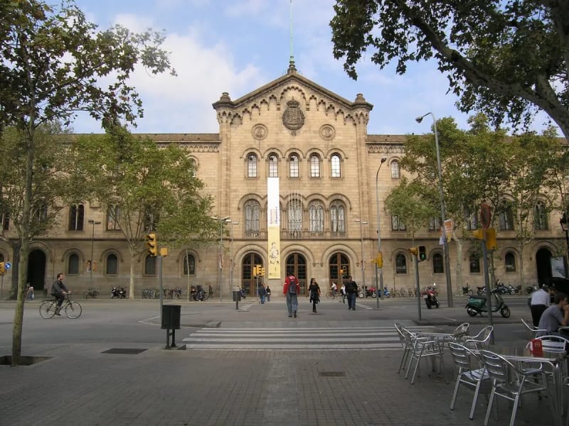 Barcelona placa universitat eixample