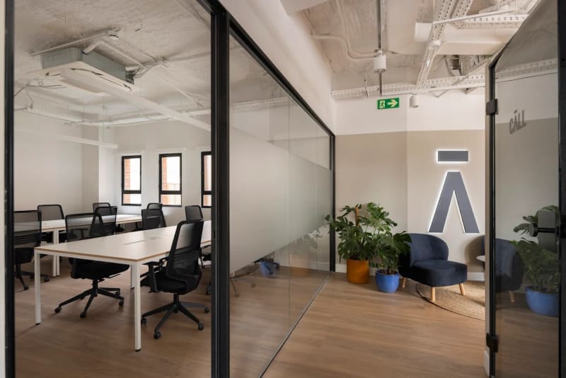Zona de trabajo abierta en Príncipe de Vergara, Chamartín, Madrid