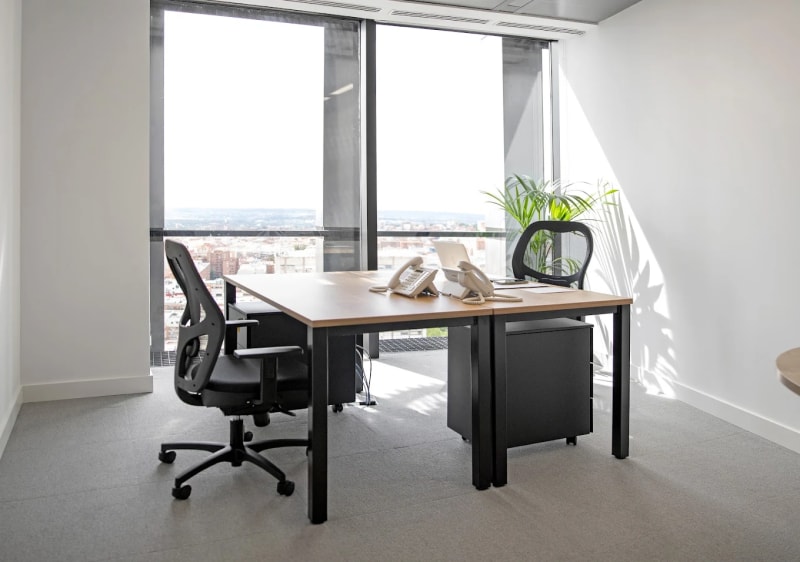Espacio de coworking en Torre Europa, Tetuán, Madrid