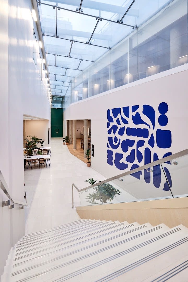 Área común del coworking en Pont de Neuilly, Neuilly-sur-Seine