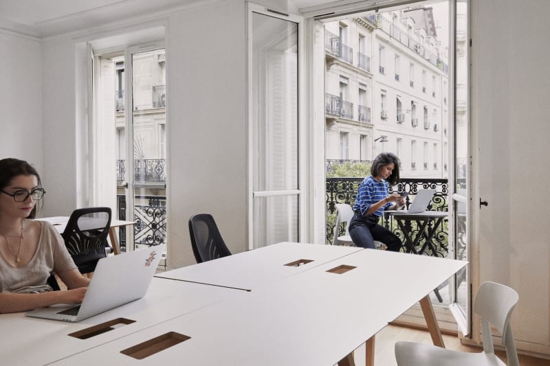 Detalle del espacio de trabajo en Caire, Paris