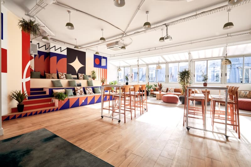 Interior del espacio de coworking en Clery, Paris