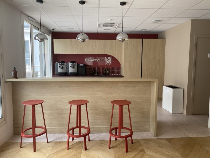 Detalle del espacio de trabajo en Faubourg Poissonniere, Paris