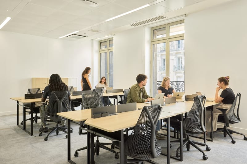 Zona de trabajo abierta en General Foy, Paris