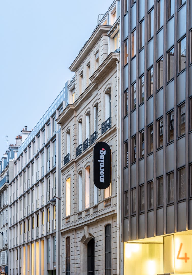 Interior del espacio de coworking en Penthievre, Paris