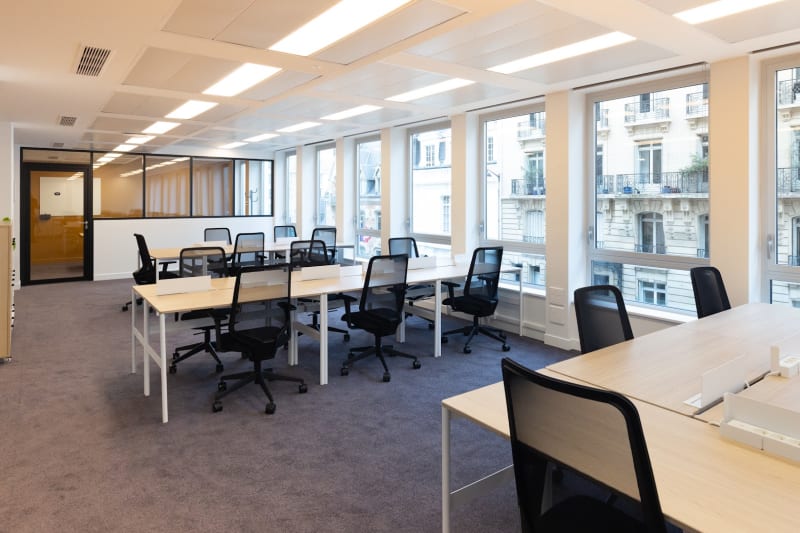 Interior del espacio de coworking en Pereire, Paris