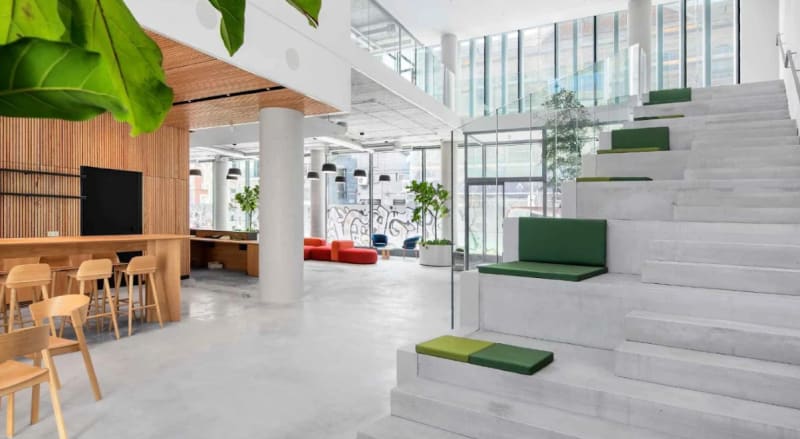 Entrada al espacio de coworking Poblenou Pere IV