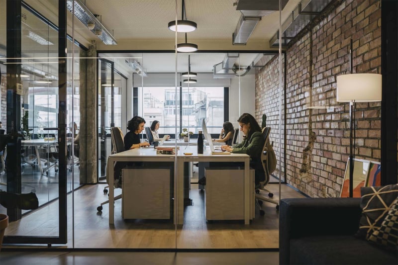 Interior del espacio de coworking junto a la Diagonal, Barcelona