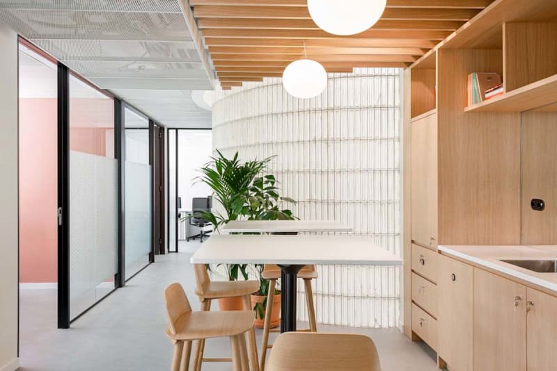Equipped kitchen at the La Marina coworking
