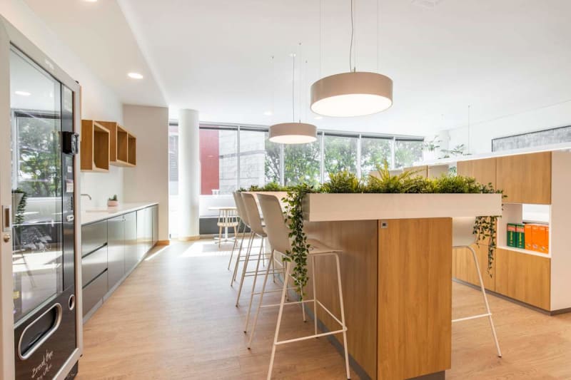 Oficinas compartidas con cocina, Rua dos Malhões, Lisboa