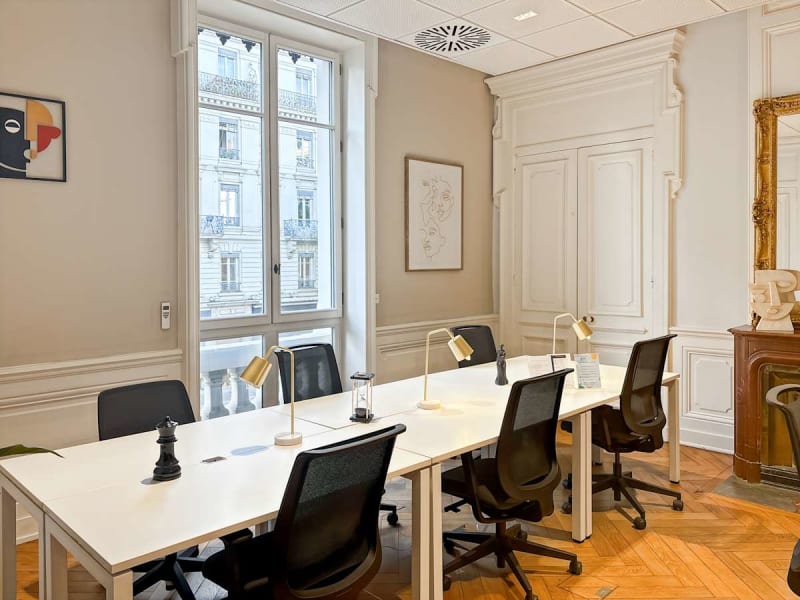 Zona de coworking luminosa en Part-Dieu, Lyon