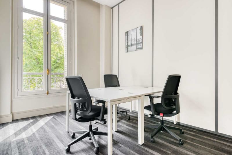 Immediate availability coworking Haussmann Paris