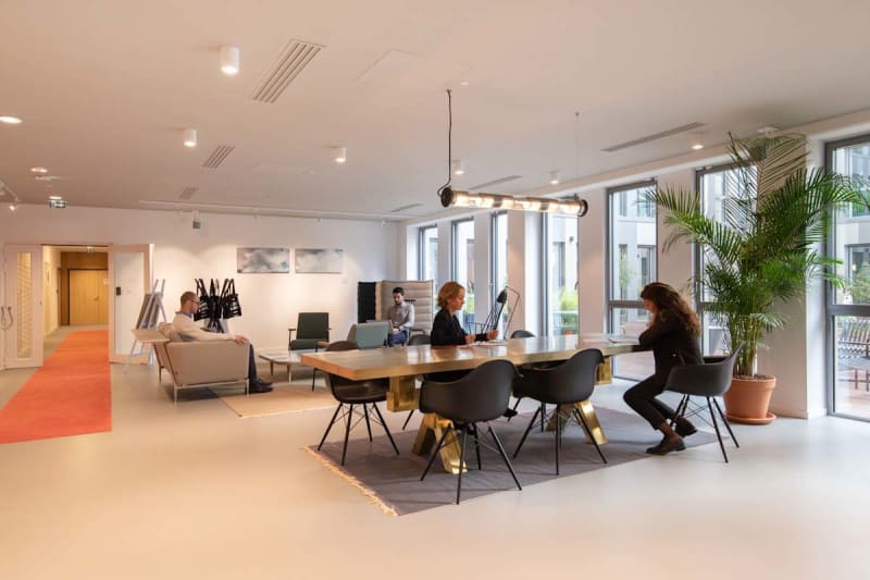Zona lounge del espacio en Euratlantique, Bordeaux