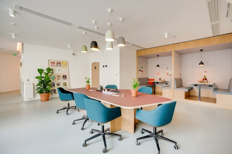 Zona lounge del espacio en Jean Jaurès, Boulogne-Billancourt