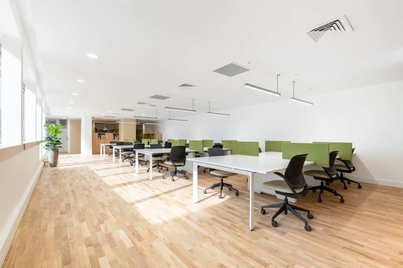 Oficina privada amplia en Louise Michel, Levallois-Perret