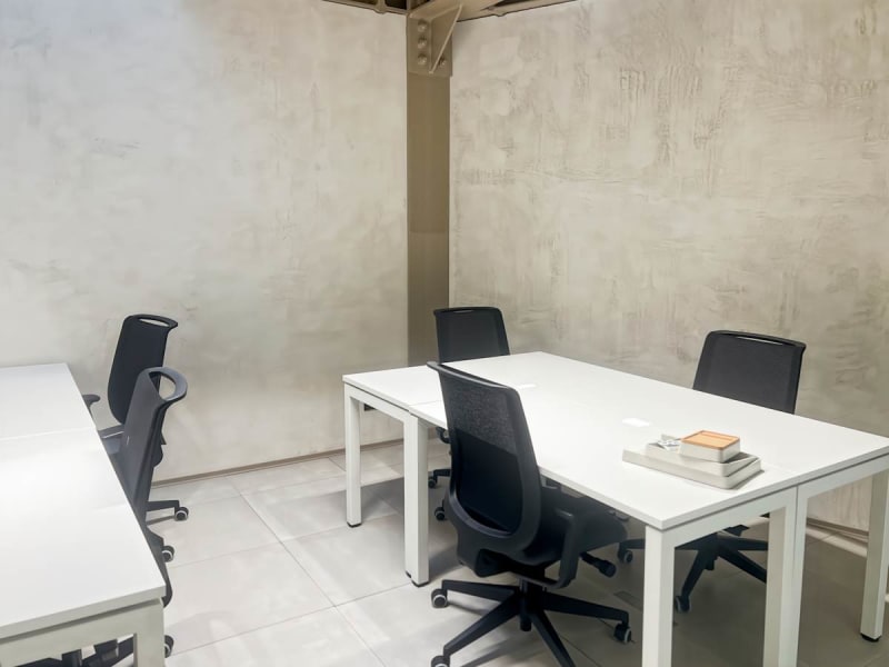Large private office inside a coworking space, Rua das Fontaínhas, Lisbon