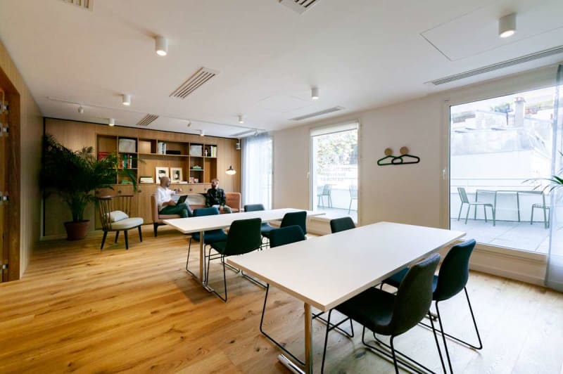 Zona de coworking luminosa en Jean Jaurès, Boulogne-Billancourt