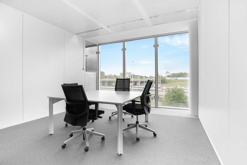Espacio de trabajo en Bruselas - imagen 1