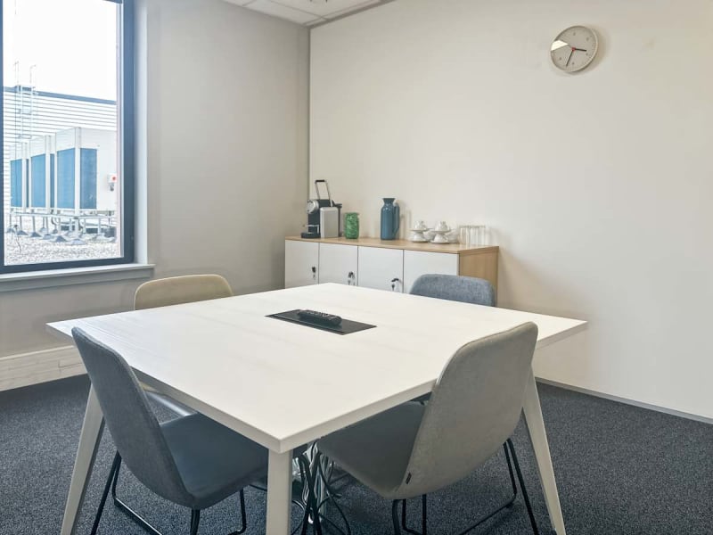 Zona de coworking luminosa en Aéroport, Lesquin