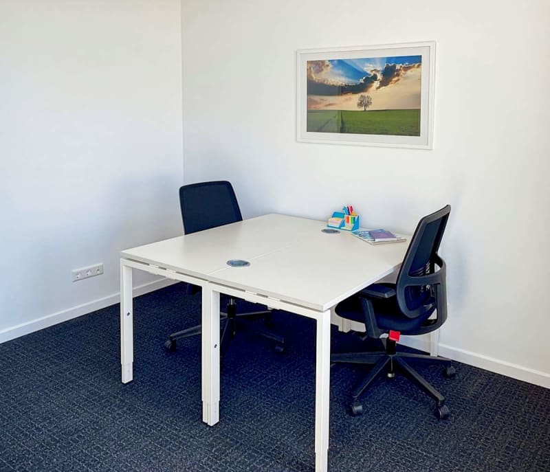 Oficina privada amplia dentro de un coworking, Livange, Rue de Turi