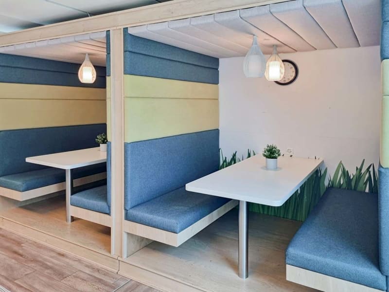 Espacio de trabajo flexible con zona lounge, Flon, Lausanne