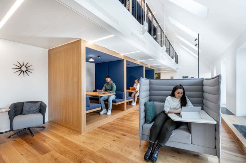 Flexible workspace with lounge, Seefeld, Zurich