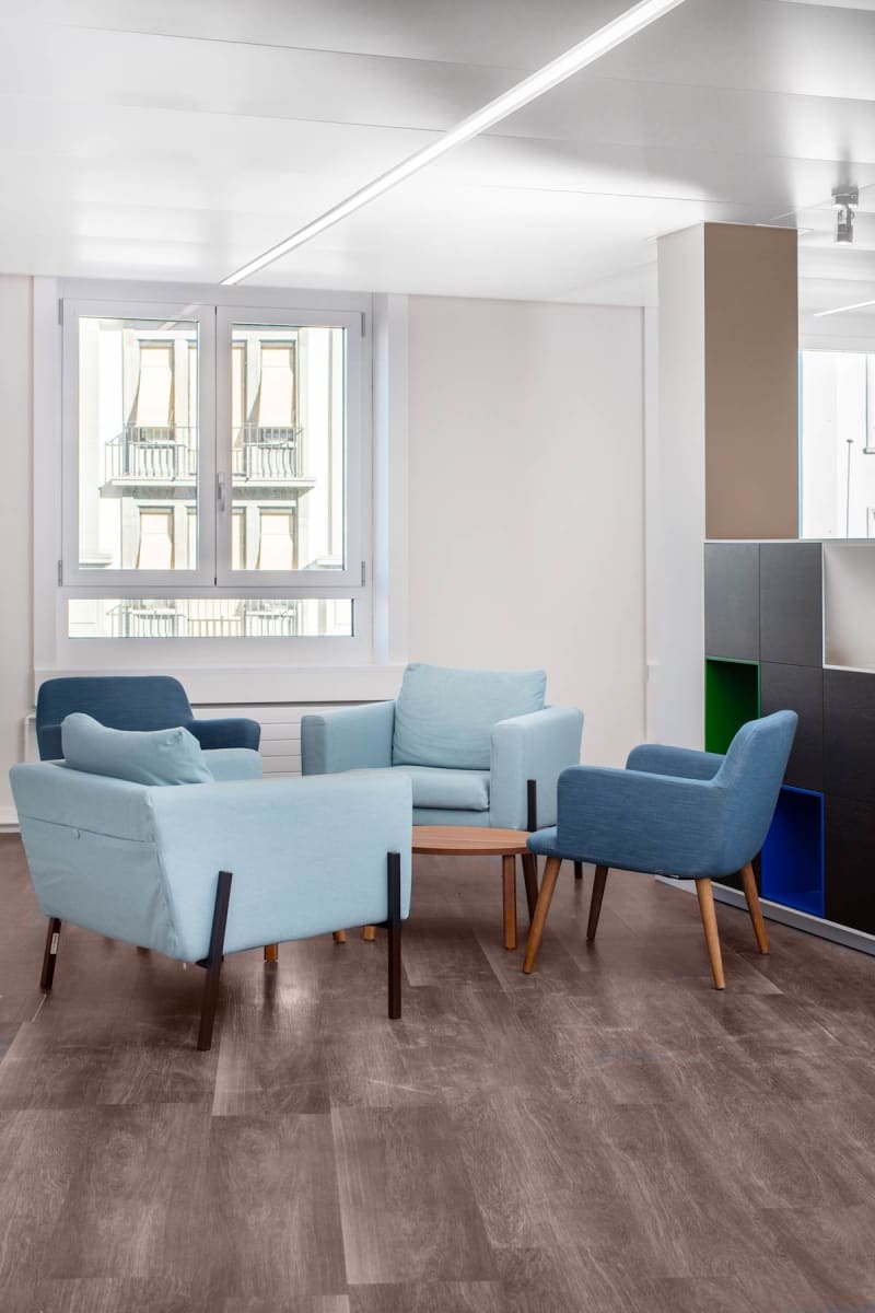 Espacio de trabajo flexible con zona lounge, Stauffacher, Zúrich