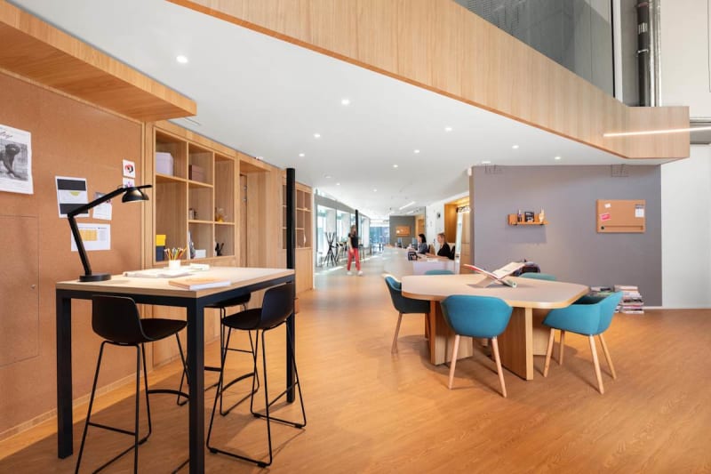 Flexible workspace with lounge, Zurich Airport