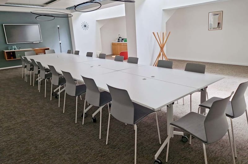 Serviced office con sala de reuniones, Seebach, Leutschenbachstrasse