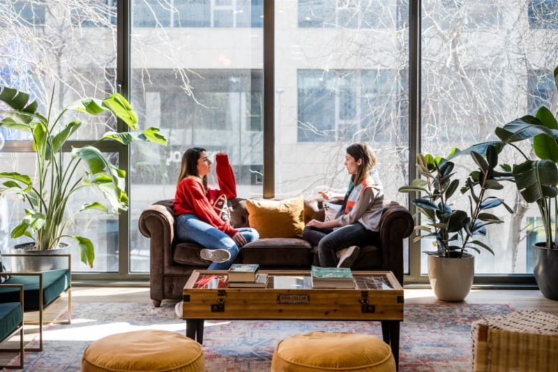 oficina privada con sofa coworking poblenou - Poblenou Barcelona