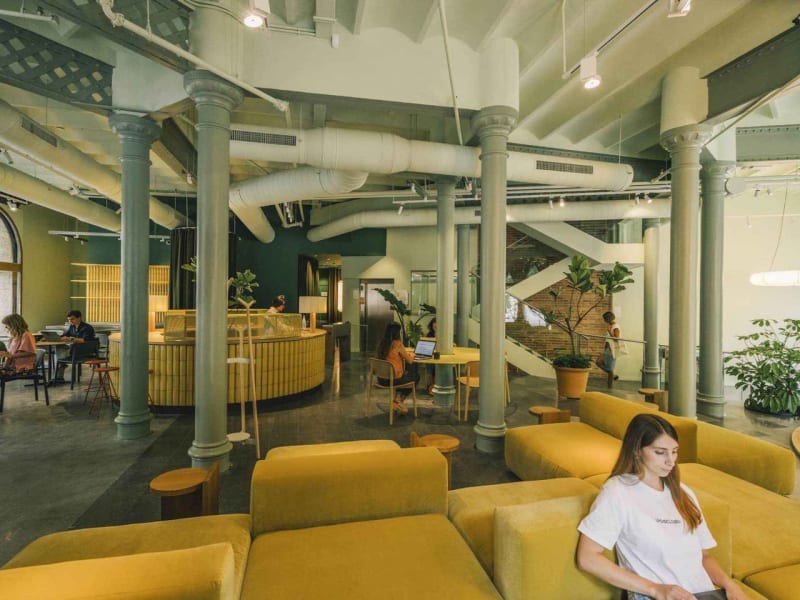 plug and play office eixample verdaguer