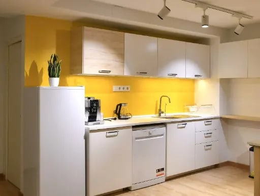 Coworking pour équipes à Eixample Sant Antoni | Officionados