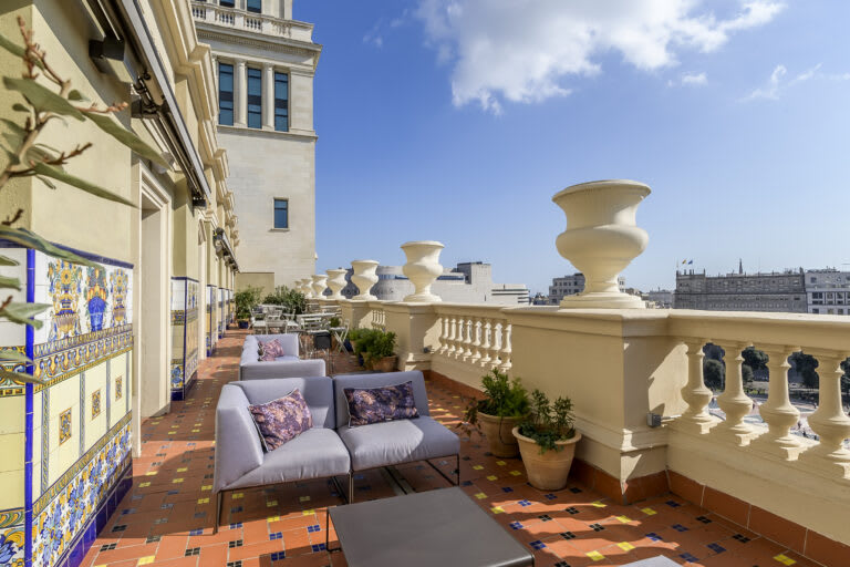 Coworking near Barcelona center in Eixample Ronda Universitat