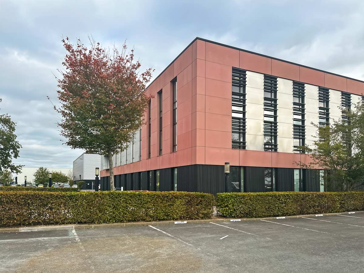 Edificio de oficinas en Aéroport, Lesquin