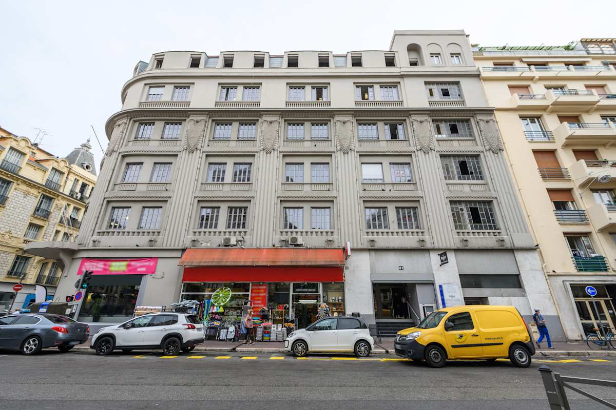 Edificio de oficinas en Magnan, Nice