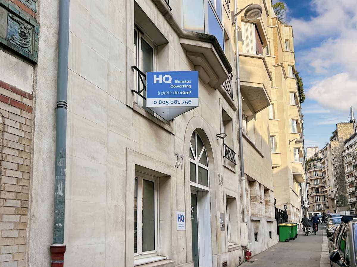 Workspace in Paris - image 1