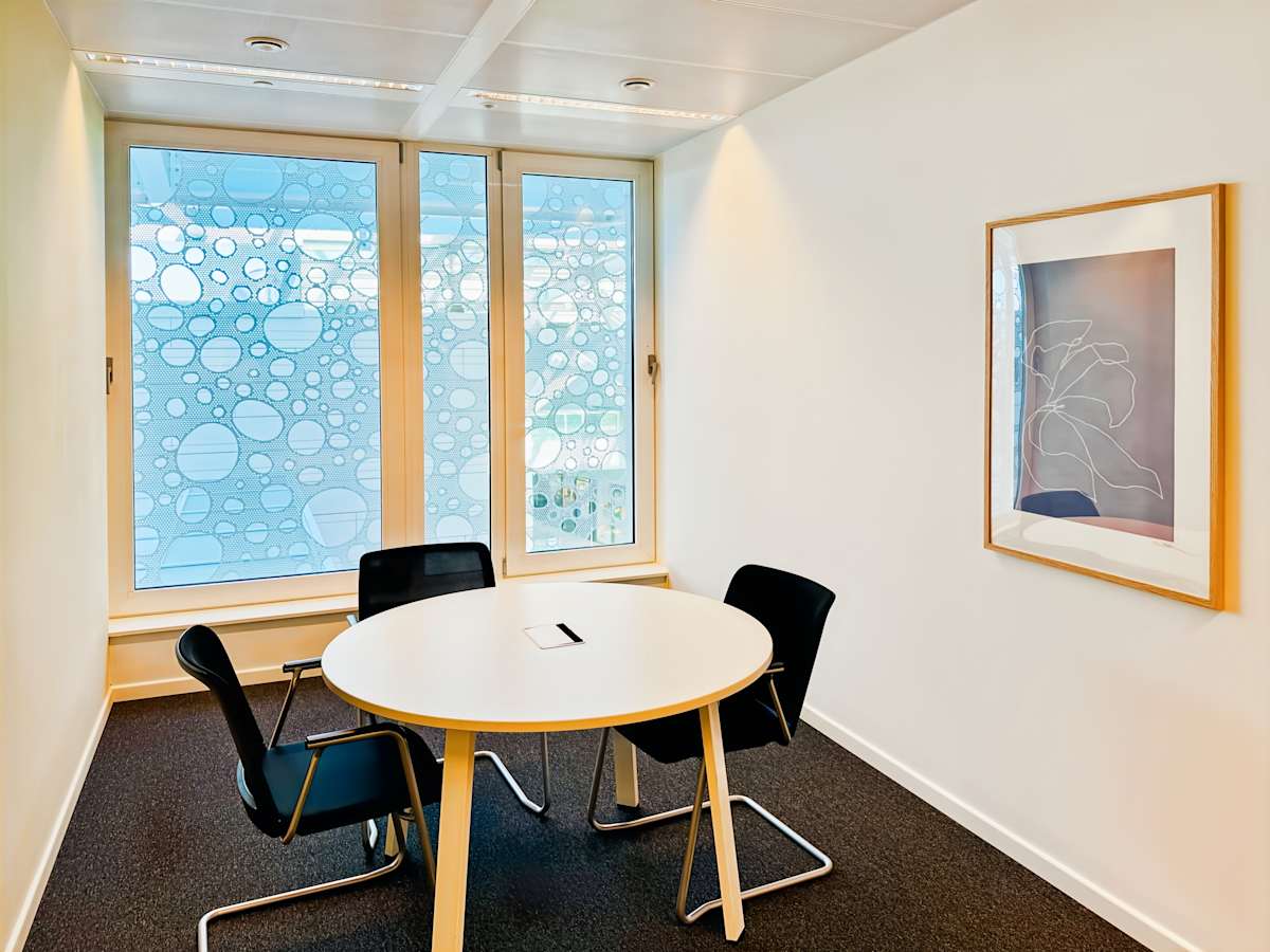 Coworking para equipos en Achieve Greatness at Docks Bruxsel | Officionados