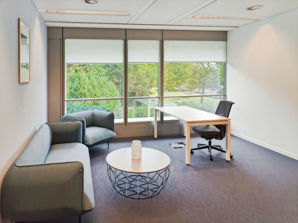 Coworking para equipos en Bolster your business in Brussels | Officionados