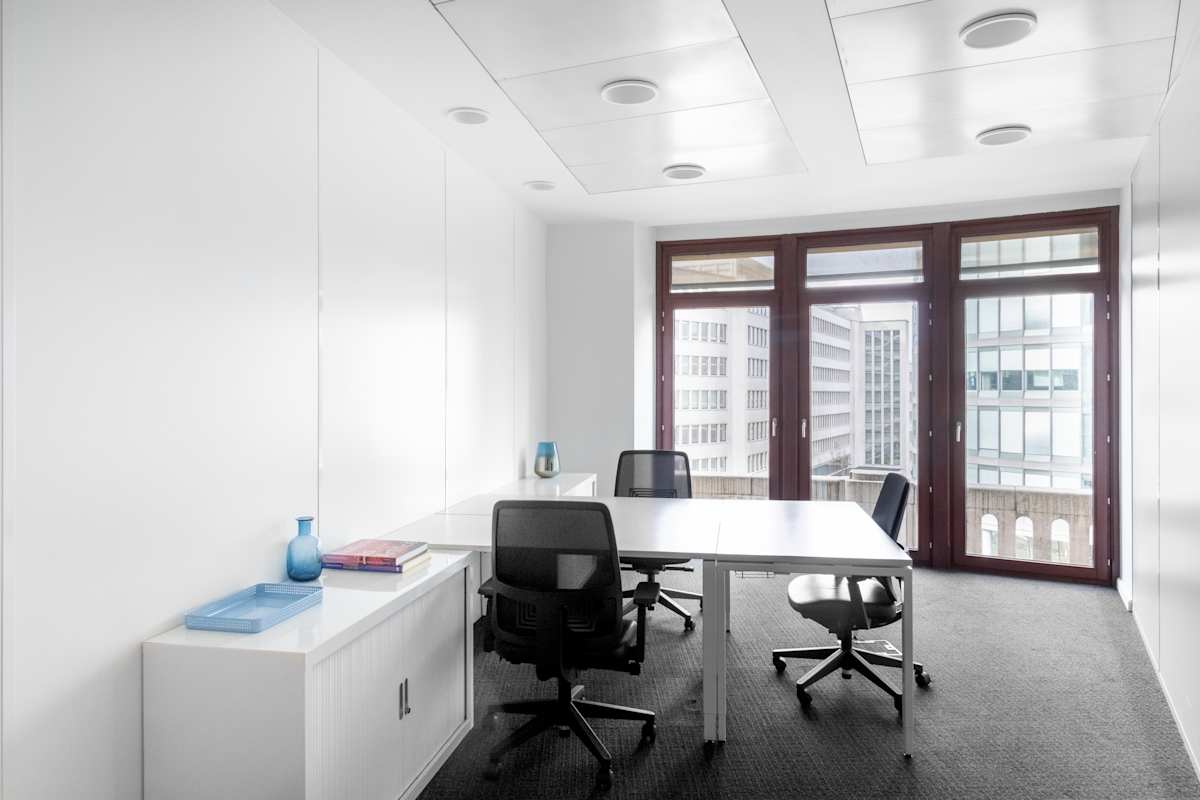 Coworking para equipos en Pentagone | Officionados