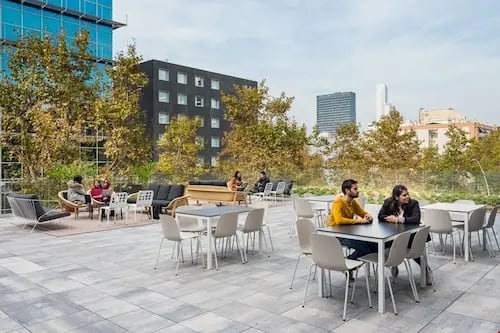 Coworking for teams in Poblenou Glories | Officionados