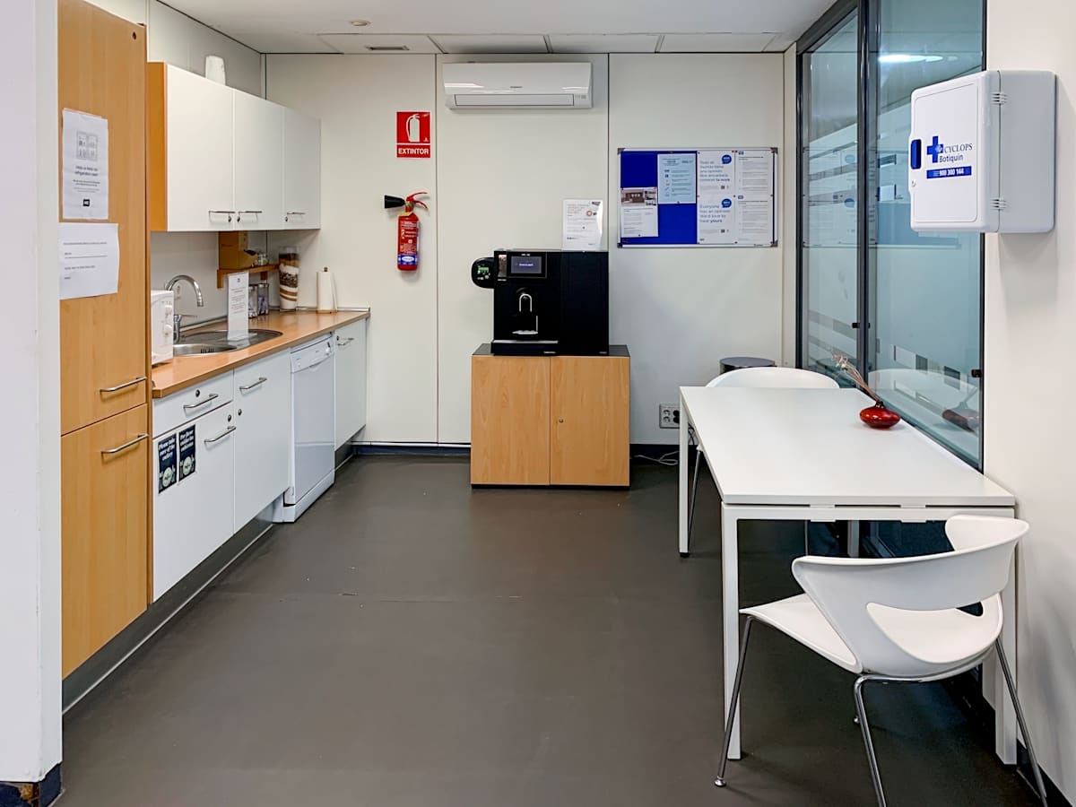 Coworking con sala de reuniones Centro