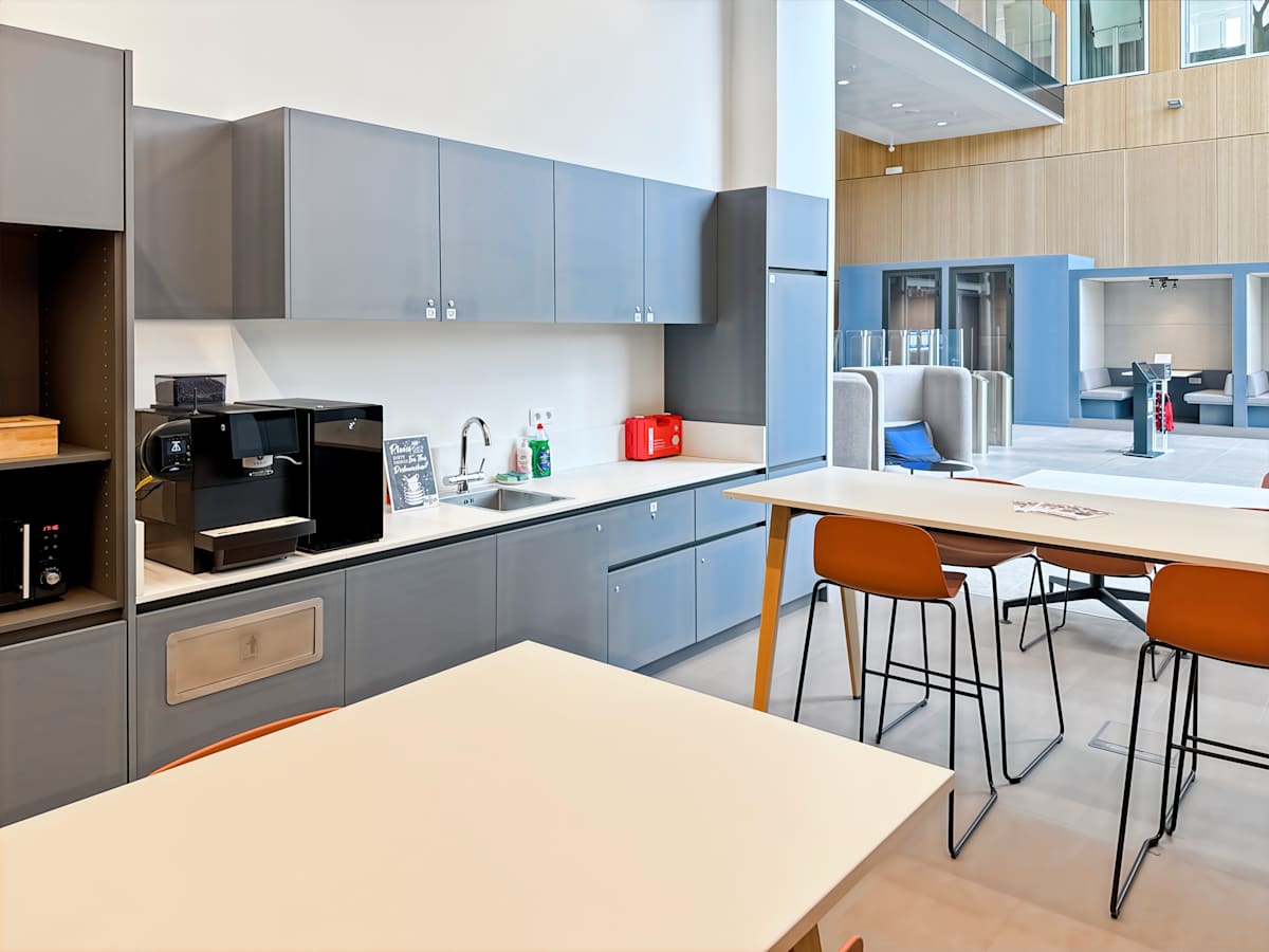 Coworking con sala de reuniones Achieve Greatness at Docks Bruxsel