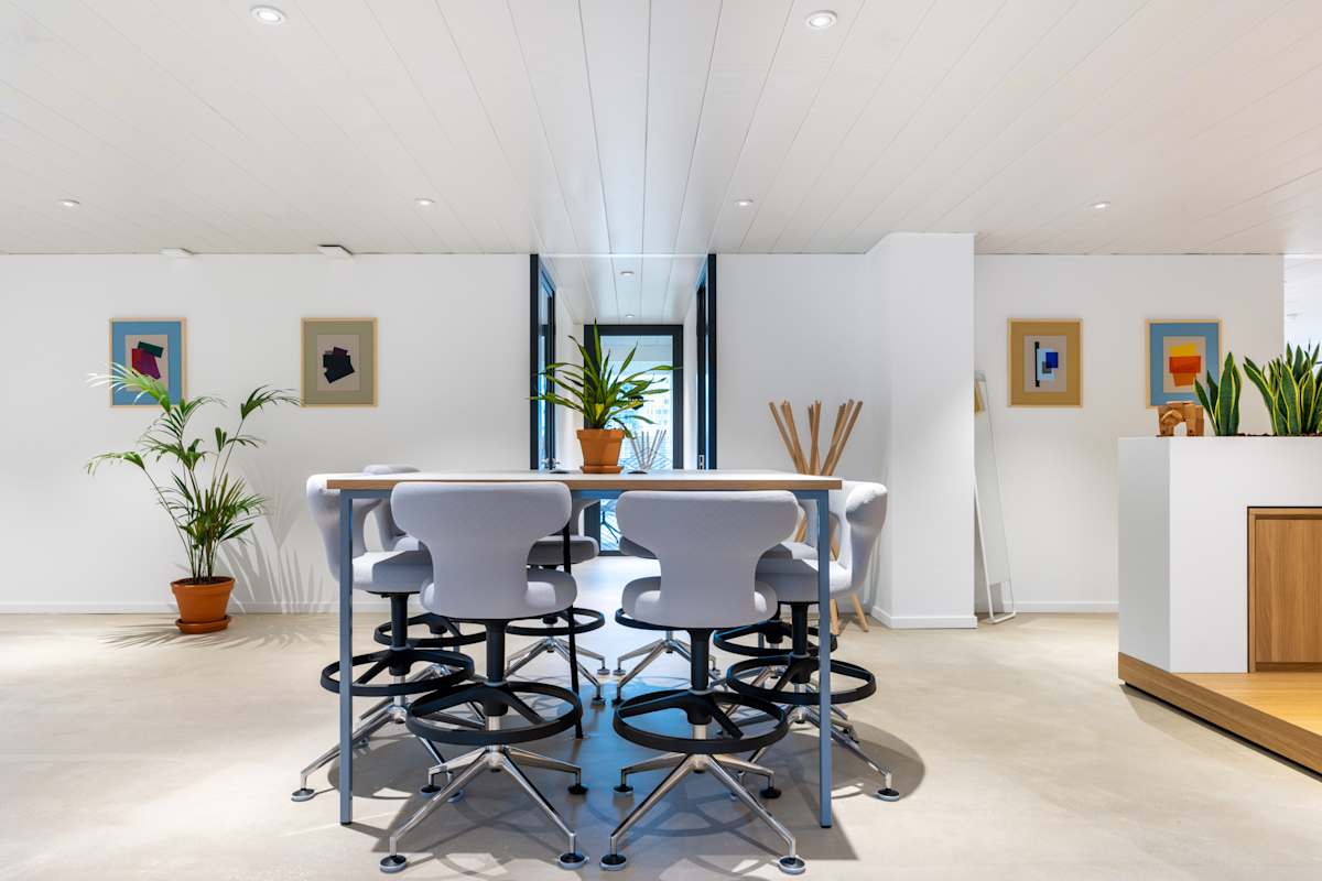 Coworking con sala de reuniones Botanique