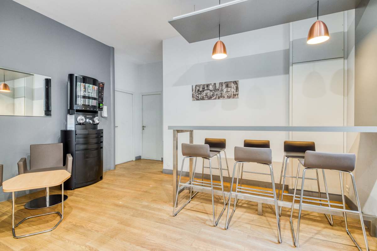 Coworking con sala de reuniones Haussmann