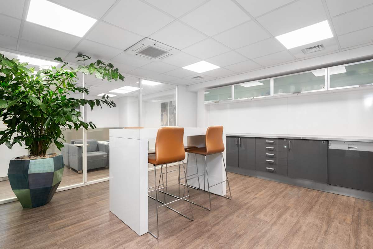 Coworking avec salle de réunion République