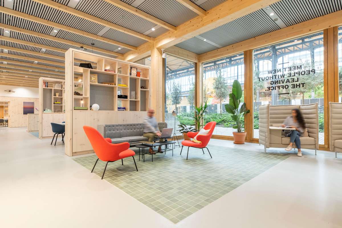 Espacio coworking con servicios en A home for your business among a vibrant community
